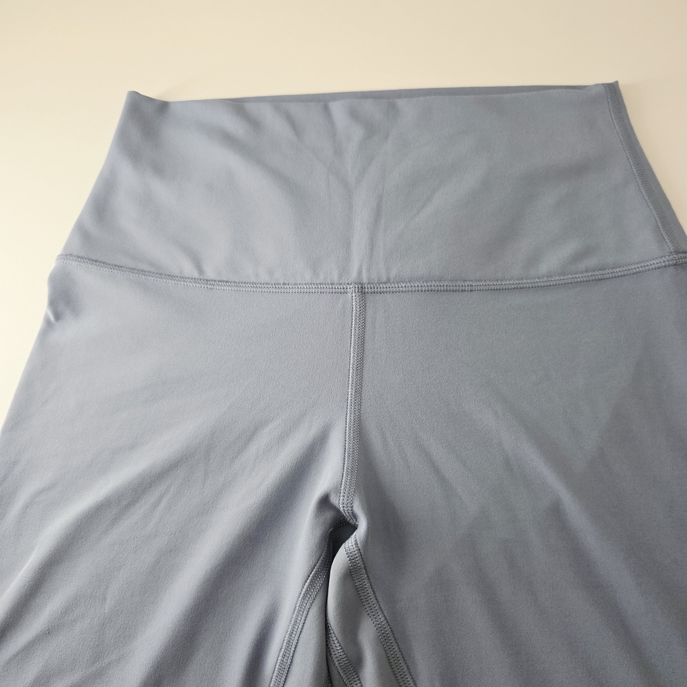 Lululemon Athletica Slate Blue Crop Leggings 6 - Picture 6 of 8